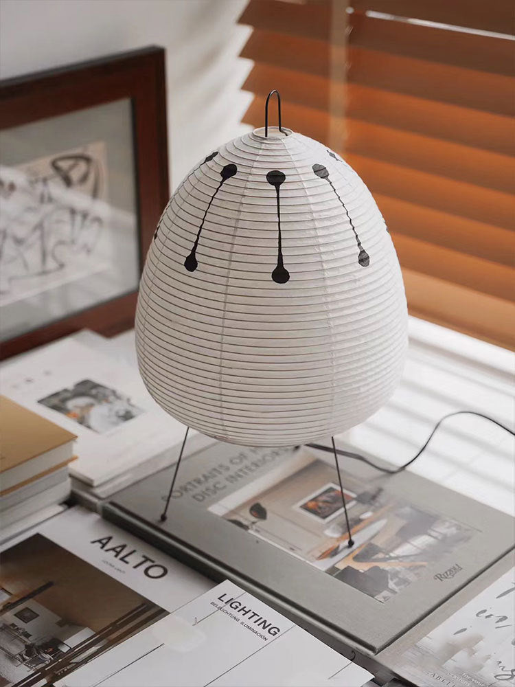 Lampe de sol en papier japonais Akari