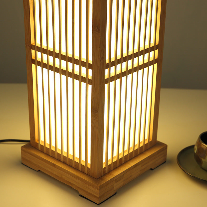 Lampe de table japonaise en bambou