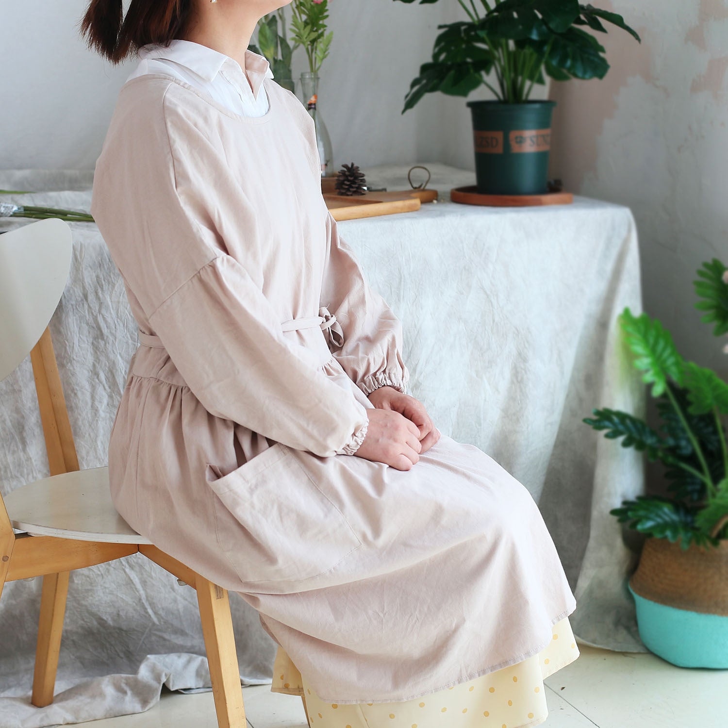 Japanese Apron With Sleeves